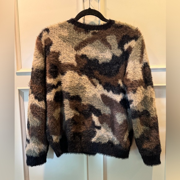 Cloth & Stone For Anthropologie Camo Fuzzy Sweater XS - Picture 2 of 4